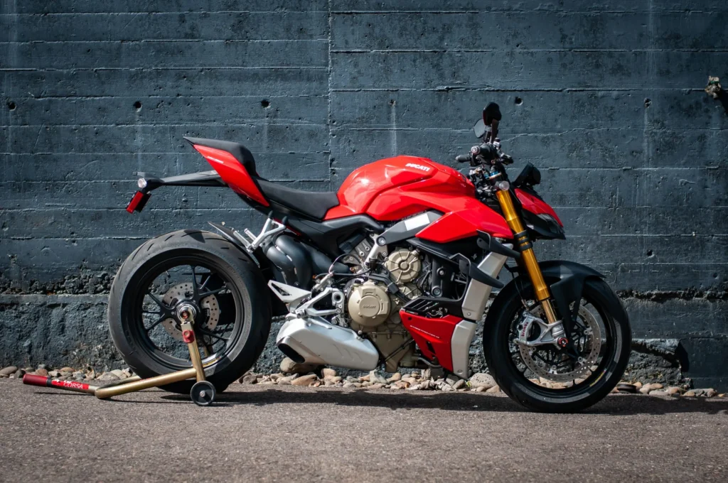 Ducati Streetfighter V4 Top Speed, Specs & Review