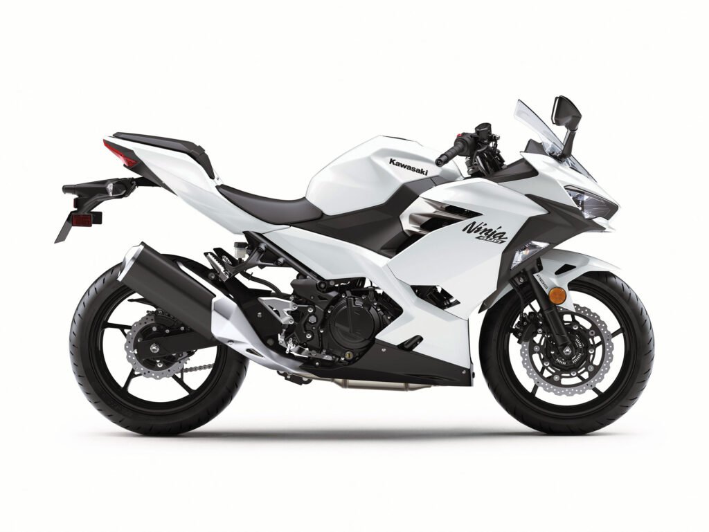 Kawasaki Ninja 400 Specs, Top Speed & Performance Review