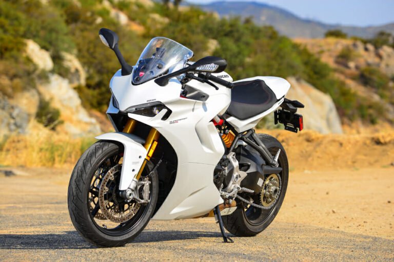 Ducati SuperSport 950 Top Speed, Specs & Review