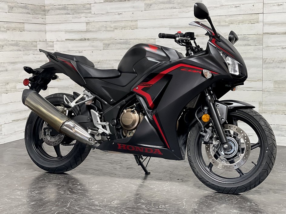 Honda CBR300R Specs, Top Speed & Review