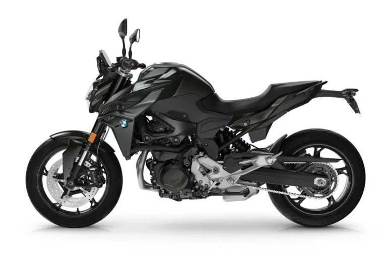 BMW F900R Specs, Top Speed & Review