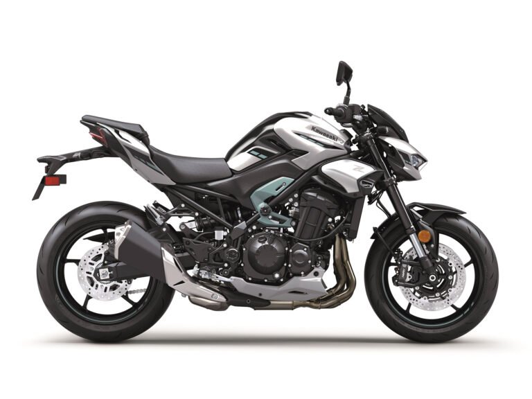 Kawasaki Z900 Specs, Top Speed & Performance