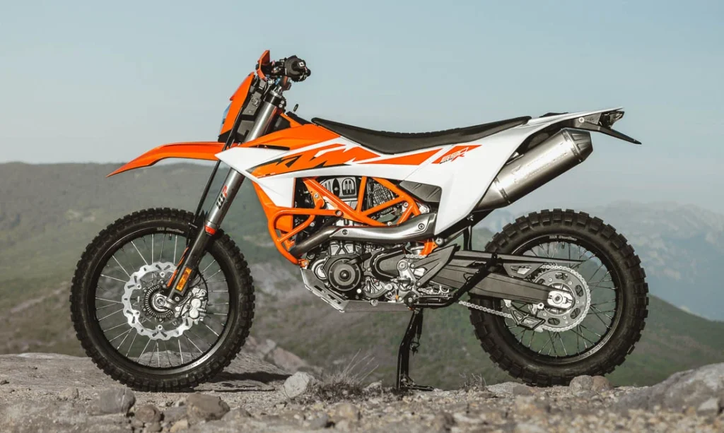 KTM 690 Enduro R: Top Speed, Specs & Review