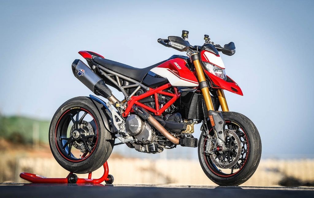 Ducati Hypermotard 950 Top Speed, Specs & Review