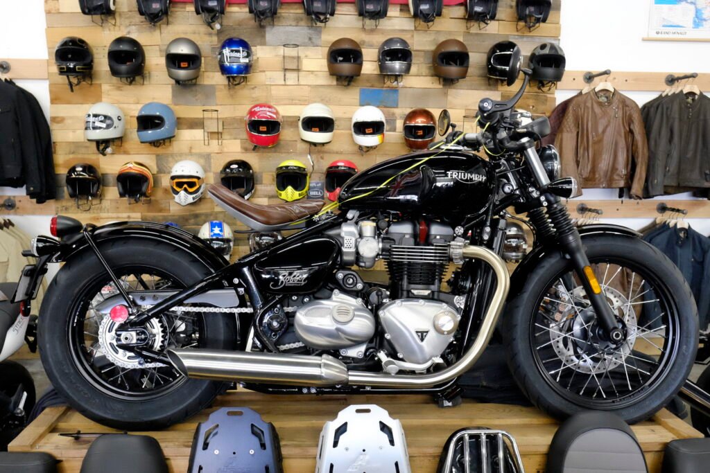 Triumph Bonneville Bobber Top Speed, Specs & Review