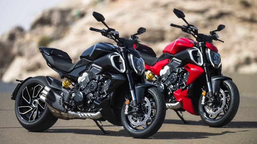 Ducati Diavel V4 Top Speed, Specs & Review